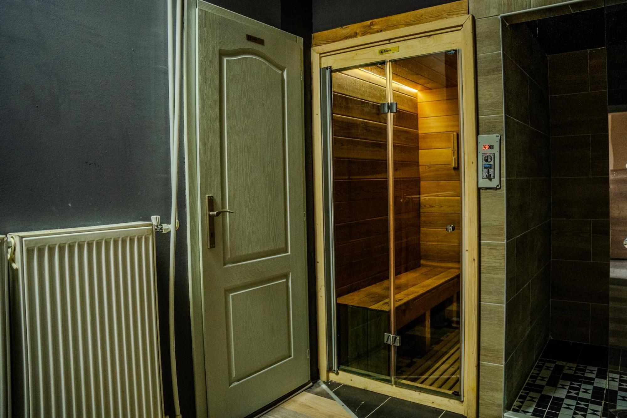 Plaza La - Night And Spa Sremska Mitrovica Exterior photo